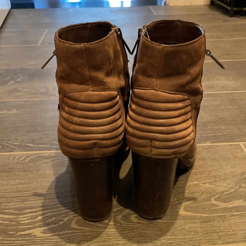 Boots - Picture 2 of 4